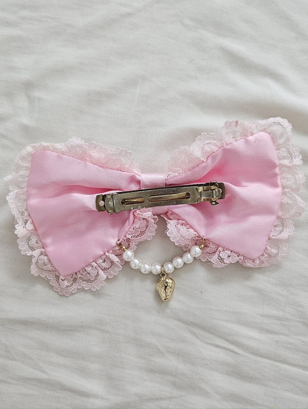 Princess Melody Pink Lace Trim Oversize Bow Pearl Chain Gold Strawberry Charm - Picture 2 of 2